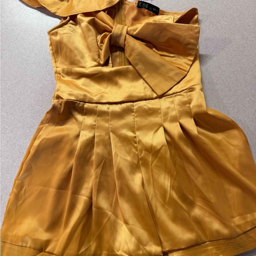 ‼️‼️CBR Mustard Yellow Satin Bow-Front Party Romper‼️‼️